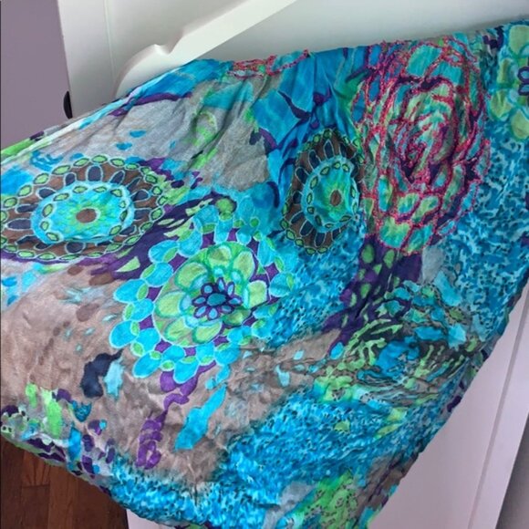 Blue and green Infinity scarf - Picture 3 of 4